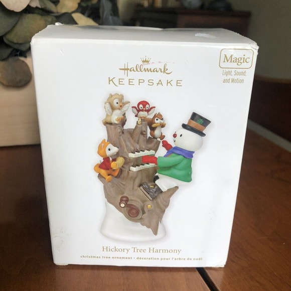 Hallmark Other - 2011 Animated Musical Hallmark Keepsake Ornament Hickory Tree Harmony